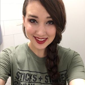 Meet your Posher, Deanna