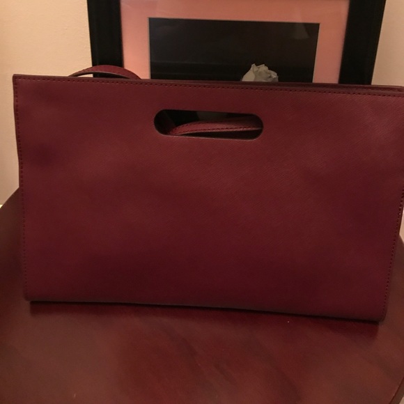 NWT MK CLUTCH - Picture 2 of 3
