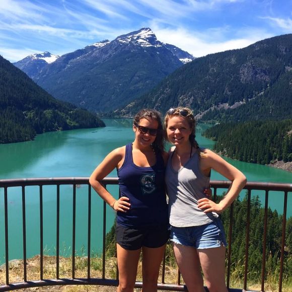 Meet your Posher, Melissa - Picture 1 of 1