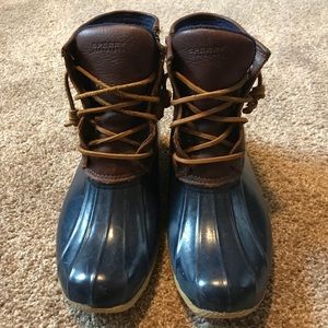 Women’s Saltwater Duck Boots- Size 10, Tan/Navy