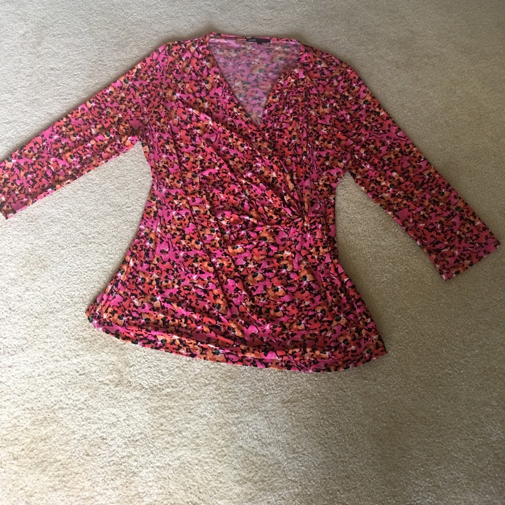 Chaus, size L top.