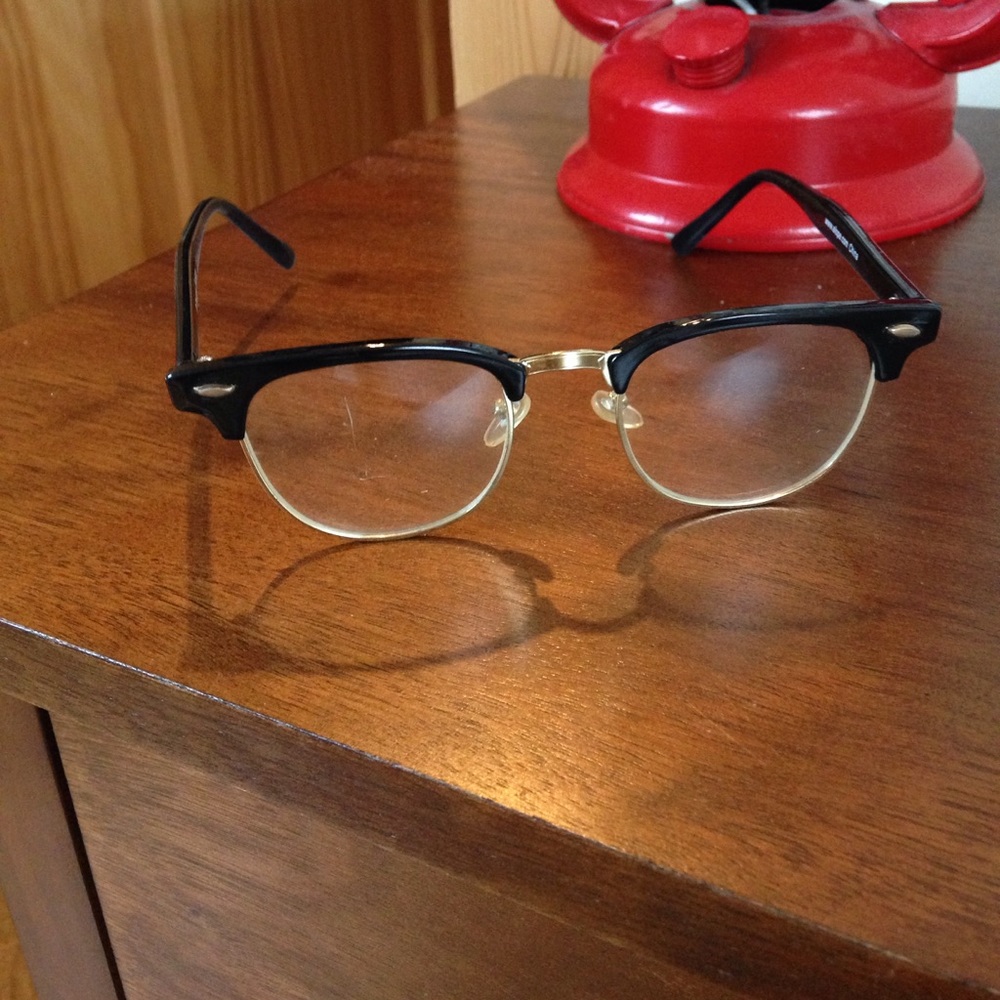 Costume glasses
