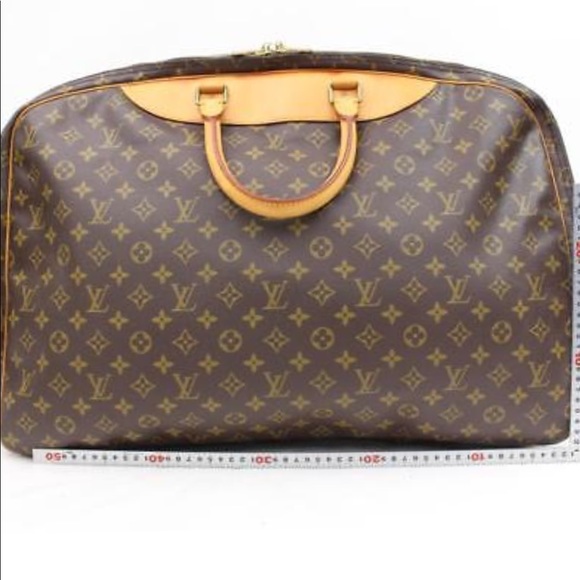 ❌❌SOLD❌❌ Louis Vuitton Travel Alize 2 Pouches - Picture 2 of 8
