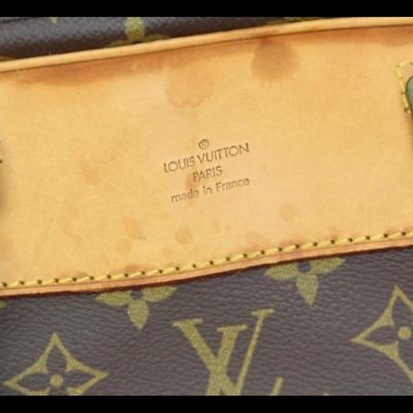 ❌❌SOLD❌❌ Louis Vuitton Travel Alize 2 Pouches - Picture 5 of 8