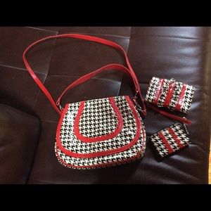 EUC Vera Bradley Red Houndstooth Frill Purses