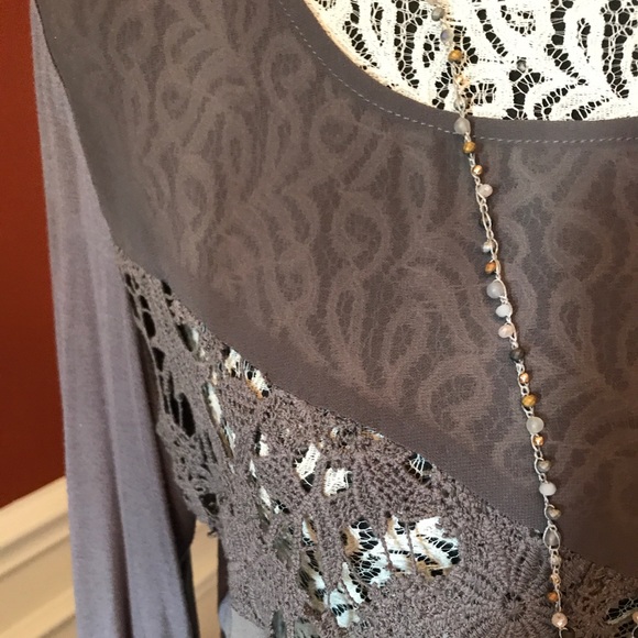 Top - Picture 3 of 5