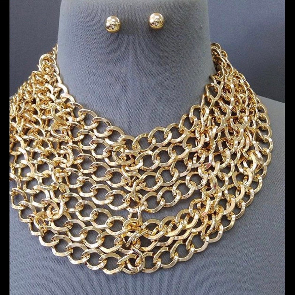 Beautiful Fashion Gold Link Necklace