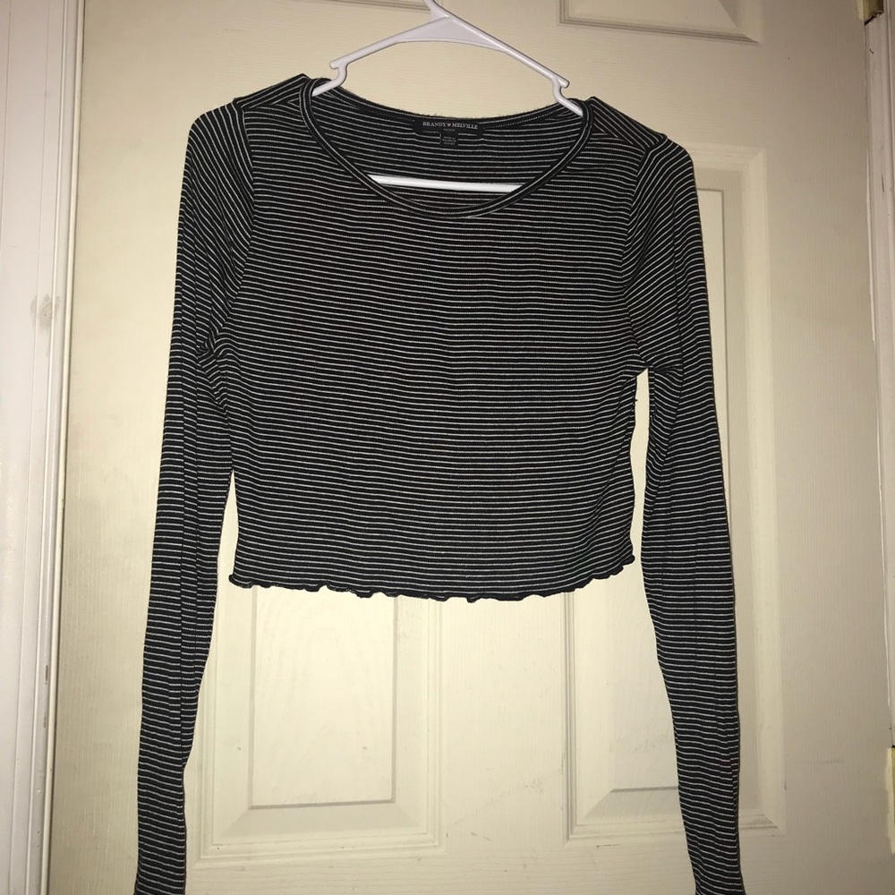 Cropped Long Sleeves