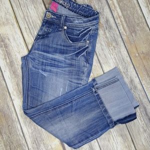 Almost Famous Cuffed Capri Jeans