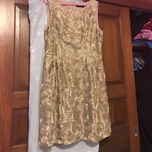 Beautiful Gold Ivanka Trump Dress