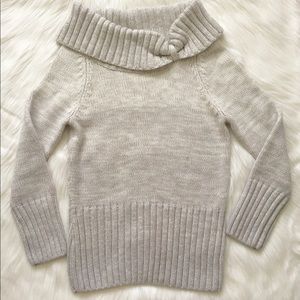 White House Black Market gray knitted sweater Med