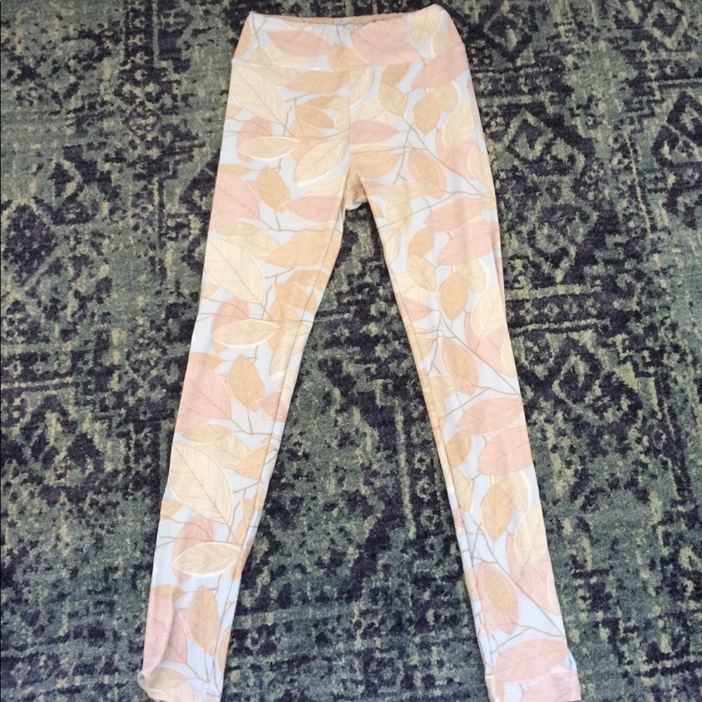 LuLaRoe Leaf Print Leggings NWOT