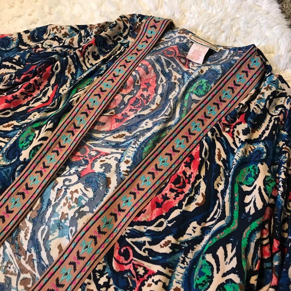 Fun cropped abstract print kimono