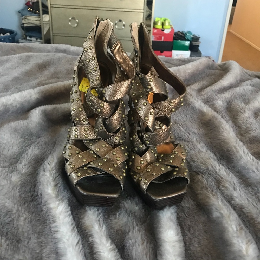 NWT Jessica Simpson Platform Hills