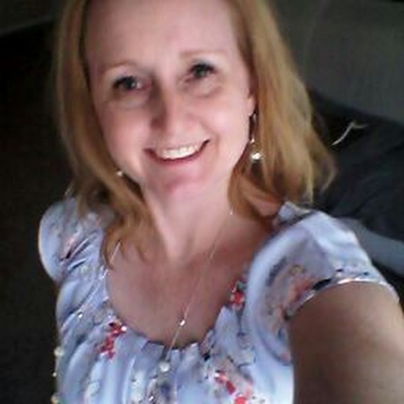 Meet your Posher, Becky - Picture 1 of 1