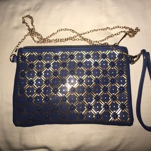 🎈LIKE NEW🎈Expressions NYC blue & gold clutch