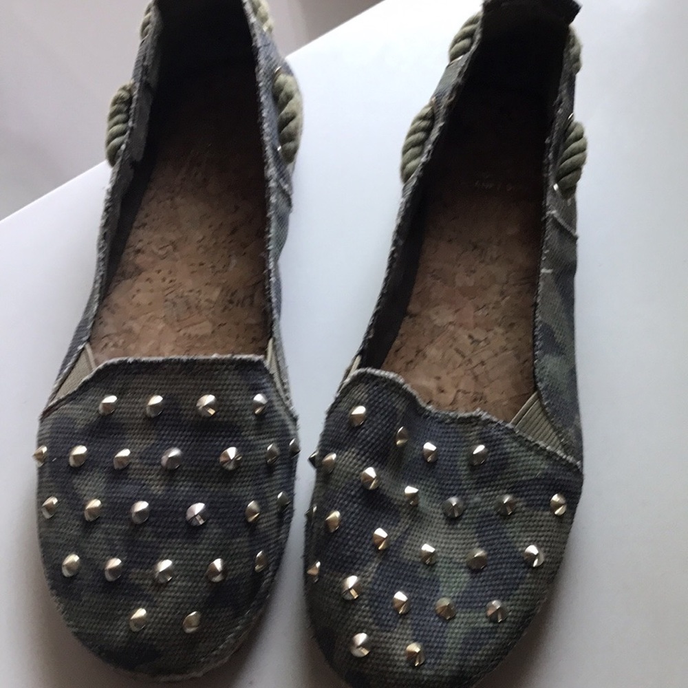 GB size 6 1/2