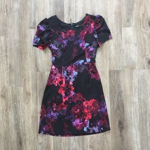 Dark Floral Kensie Dress