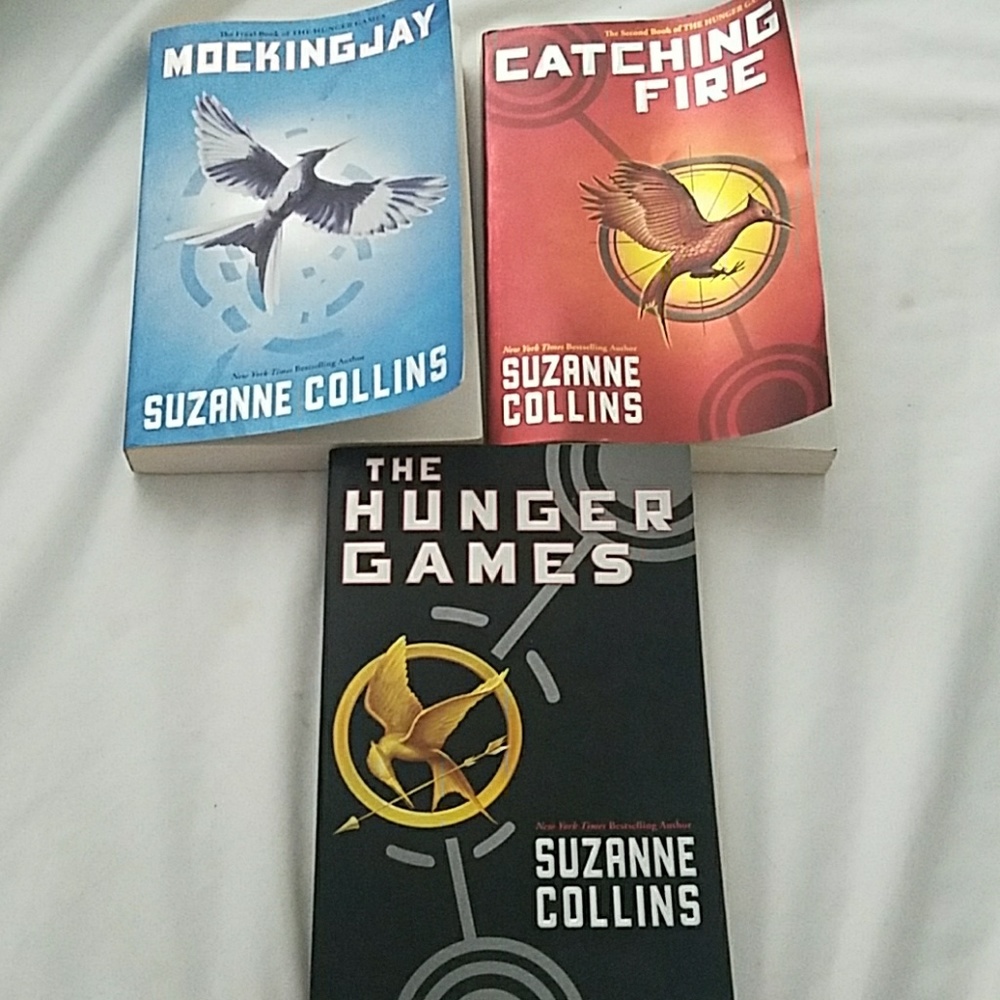 Hunger games trilogy paperback