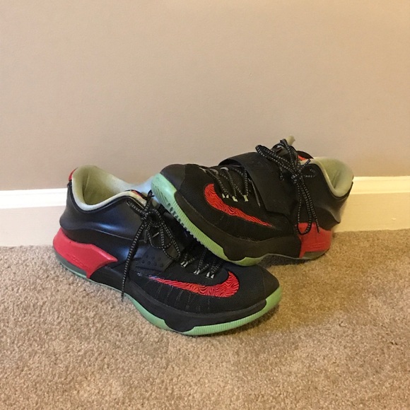KD 7 Good Apples: Size 12 - Picture 1 of 5