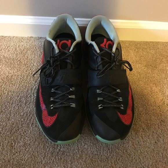KD 7 Good Apples: Size 12 - Picture 4 of 5