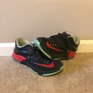 KD 7 Good Apples: Size 12