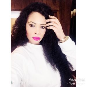 Meet your Posher, Aissata