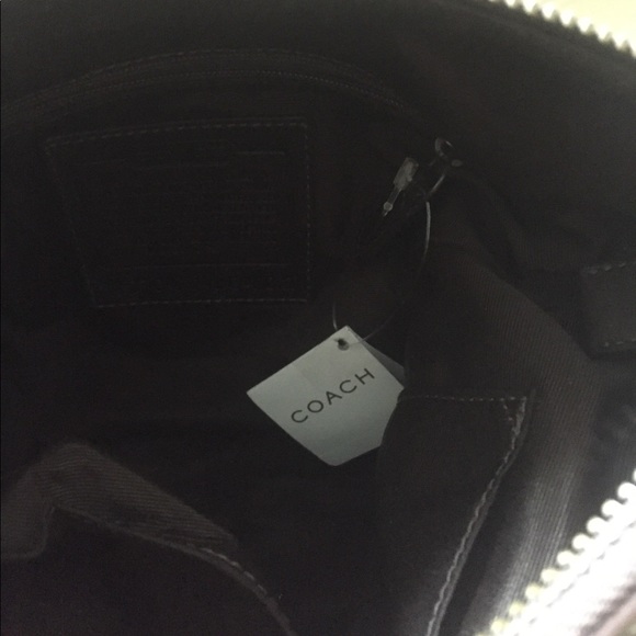 COACH SIGNATURE DUFFLE BAG - Picture 6 of 8