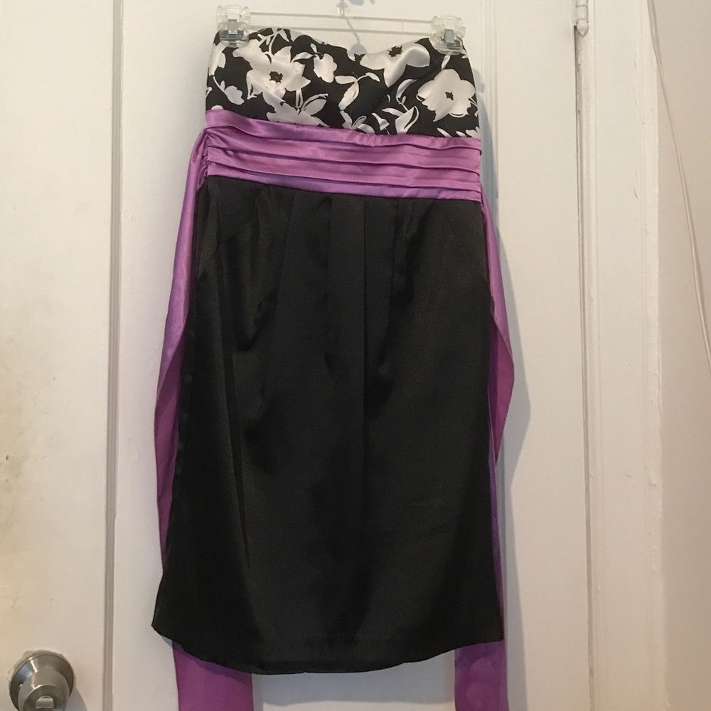 Elegant black, white and purple mini dress