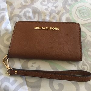 Michael Kors Wristlet