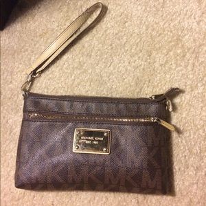 Michael Kors leather wristlet