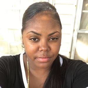 Meet your Posher, Courtnee