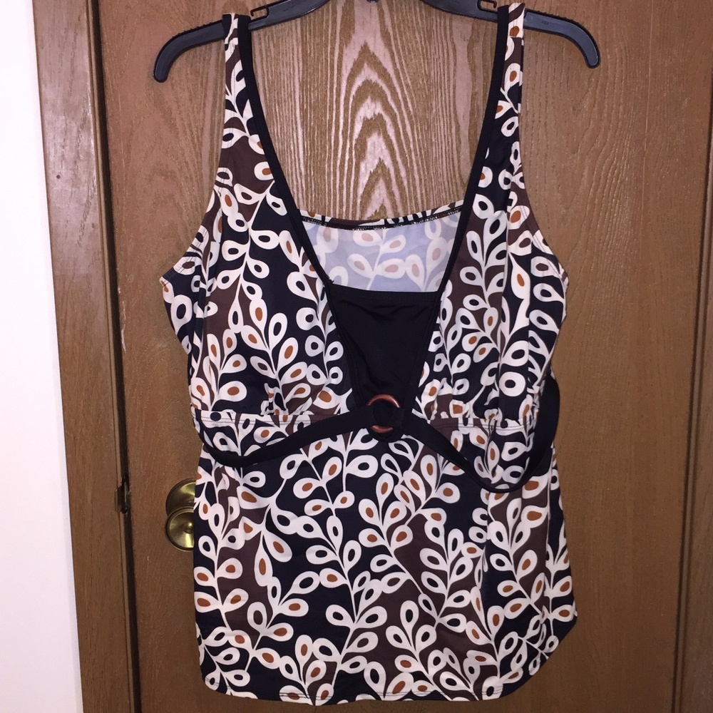 Avenue bathing suit top