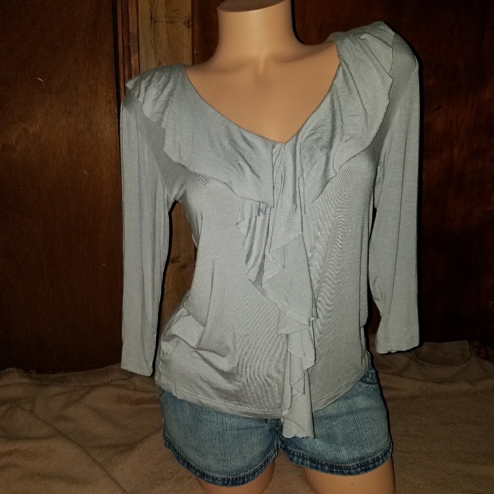 NWT R. Mark's Grey Ruffled Plunge V Neck Shirt SP