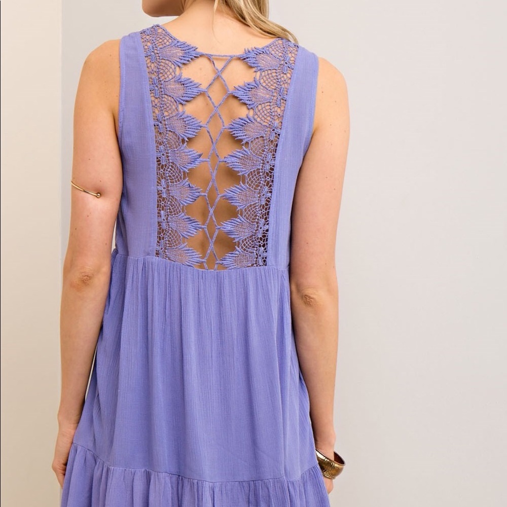 Lavender lace back detailed dress