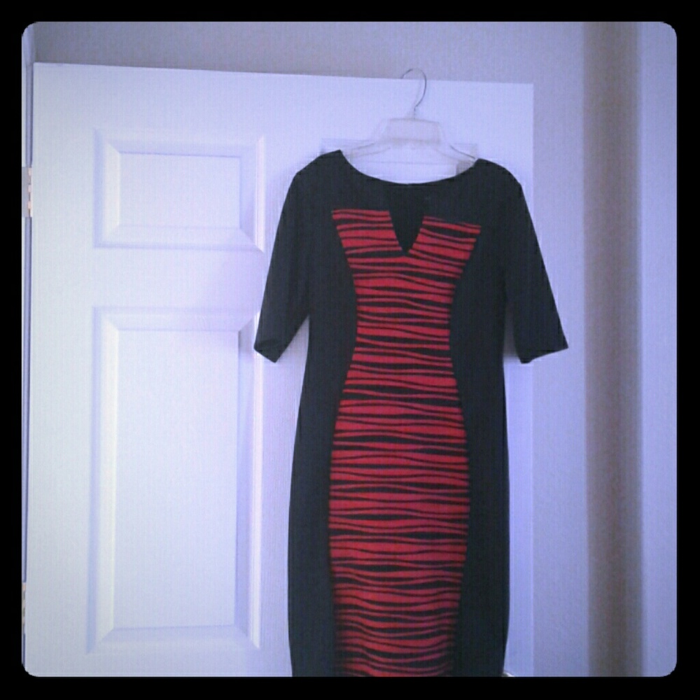 ⤵CLOSET CLEAR OUT Dress