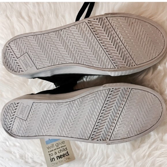 HP🎉 TOM’S NWT Camila High jet black canvas suede - Picture 8 of 8