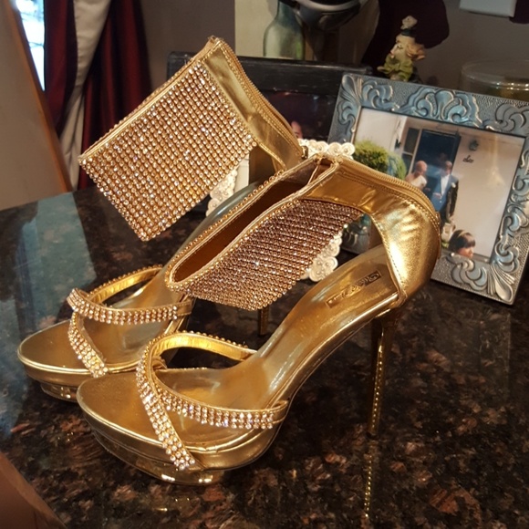 Oh no she didnt!! - Picture 2 of 3