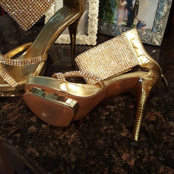 Oh no she didnt!! - Picture 3 of 3