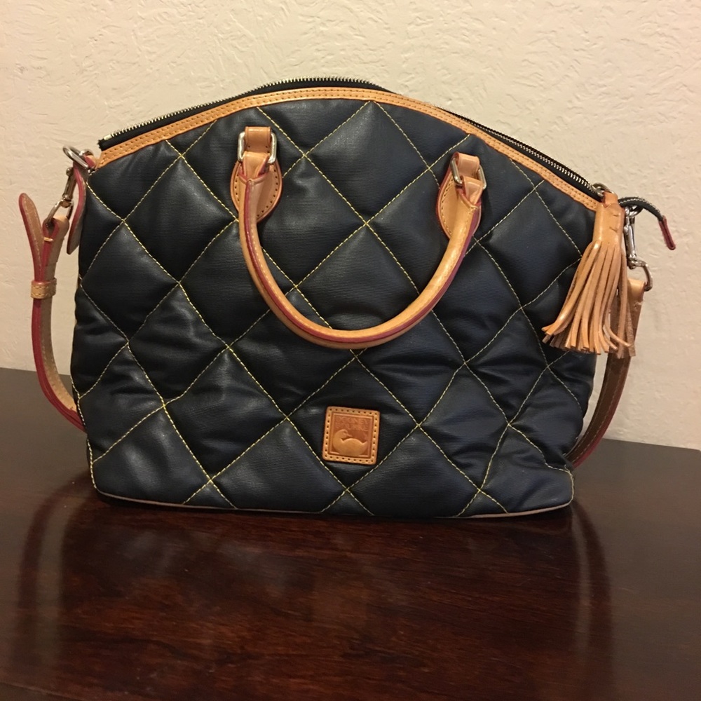 Dooney & Bourke Tote - Black