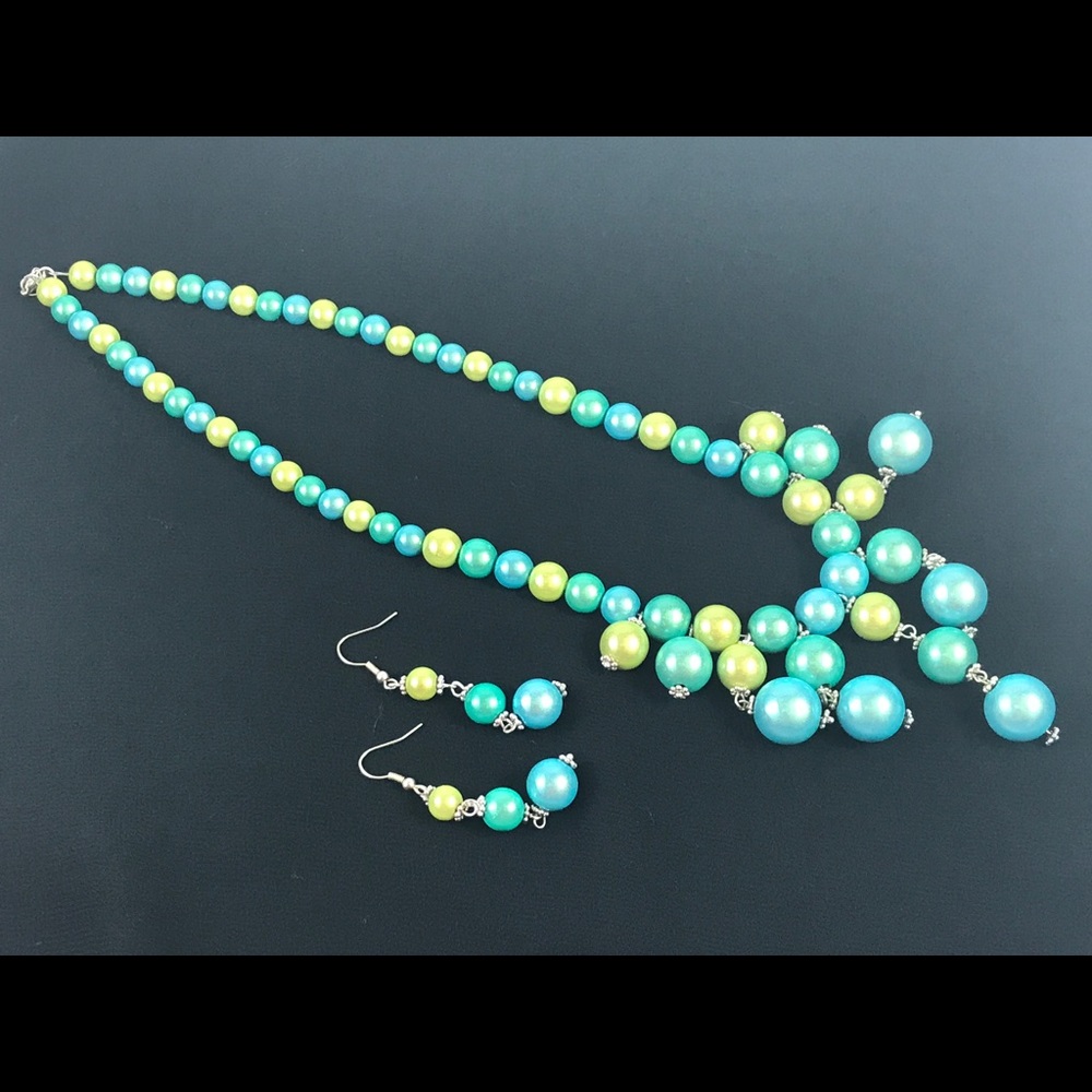 Green and yellow beaded necklace