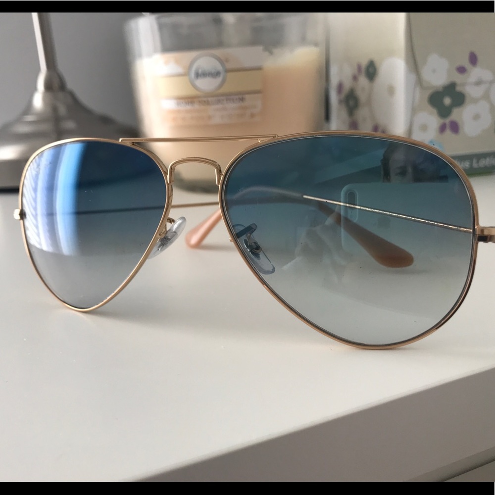 New light blue Raybans