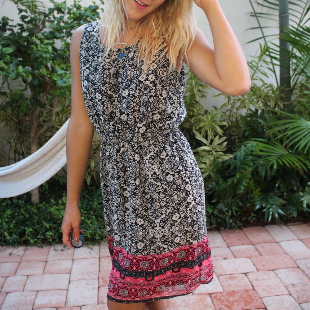 Indulge Sleeveless Tribal Print Dress