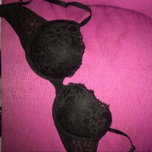 32DD Victoria Secret Plunge Cleavage Bra - NW