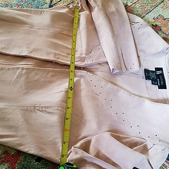 Soft pink buttery suede jacket w/ laser-cut Collar - Picture 8 of 8