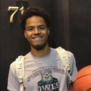 Meet your Posher, Khristopher