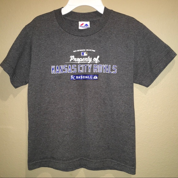 Boy's size Small KC Royals t-shirt - Picture 1 of 2