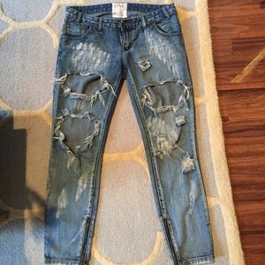 One teaspoon trashed free birds- these run large