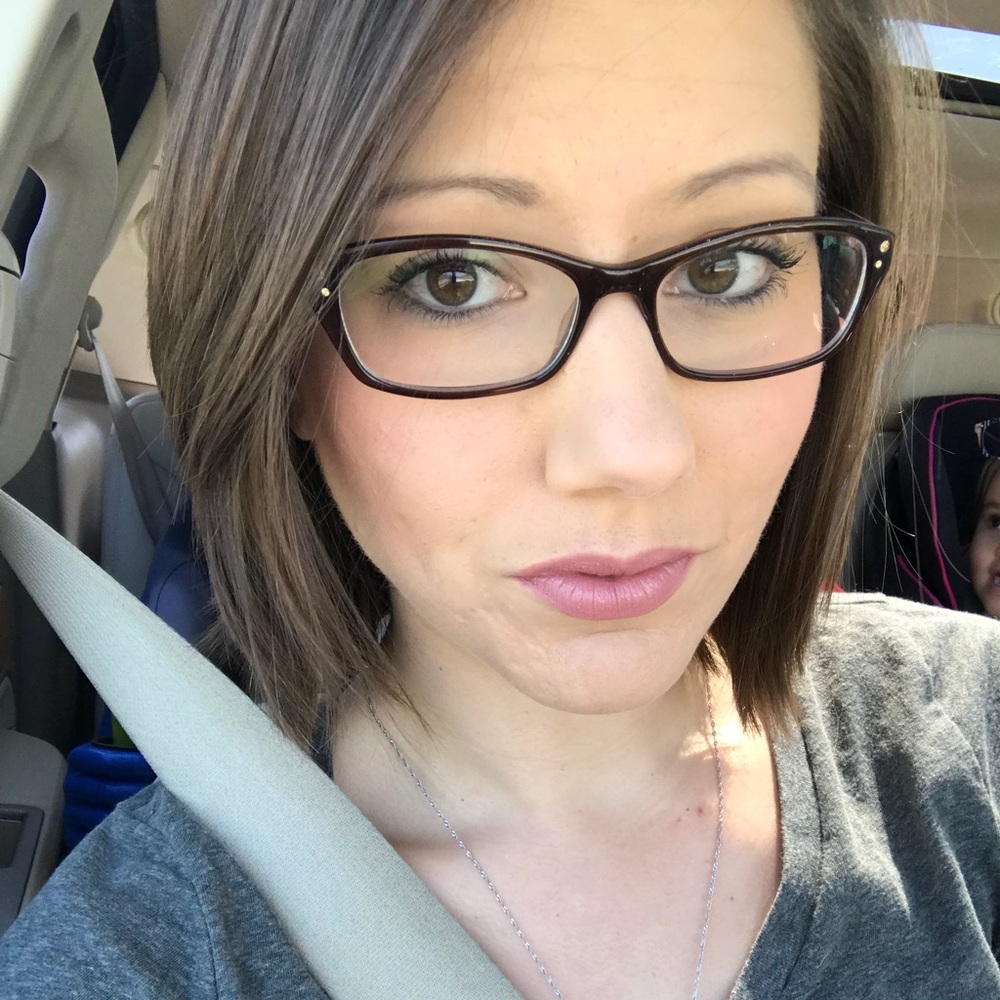 Meet your Posher, Sara