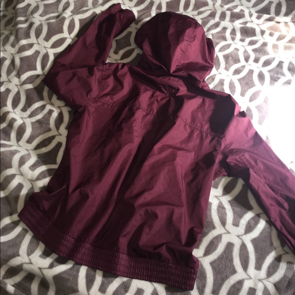 Windbreaker - Picture 3 of 3